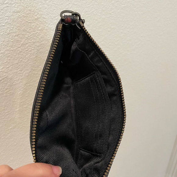 Coach - Picture 3 of 3